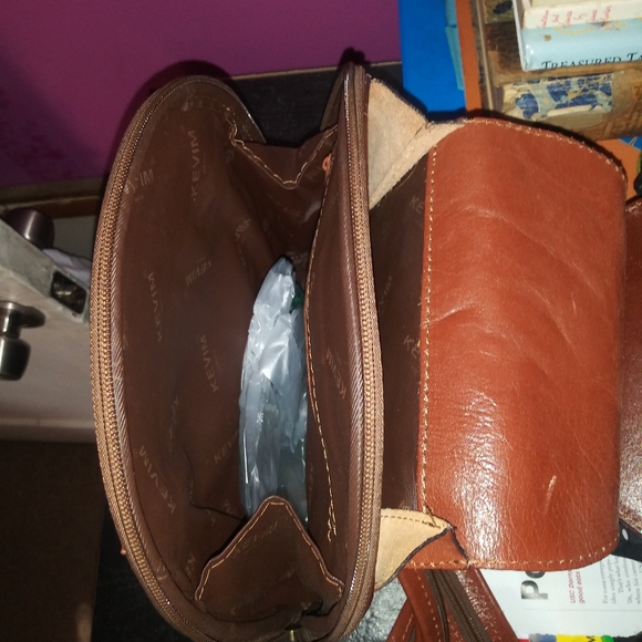 Kevim Handbag Backpack - Picture 3 of 5